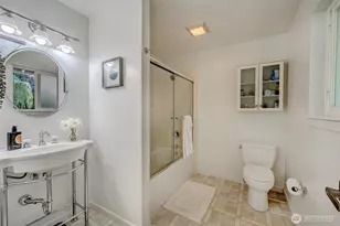 8205 NE 128th St, Kirkland, WA 98034 - Photo 17