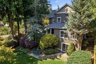 506 Azalea Ave NE, Bainbridge Island, WA 98110 - Photo 3