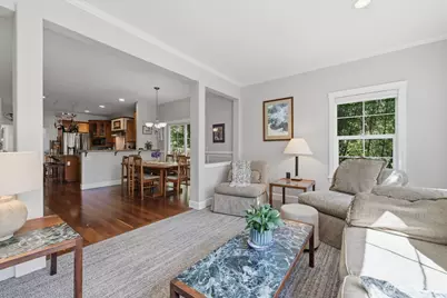 506 Azalea Avenue NE, Bainbridge Island, WA 98110 - Photo 7