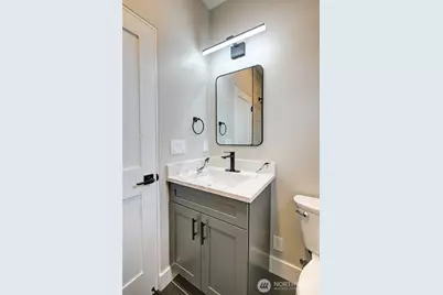 800 E Market Street, Aberdeen, WA 98520 - Photo 29