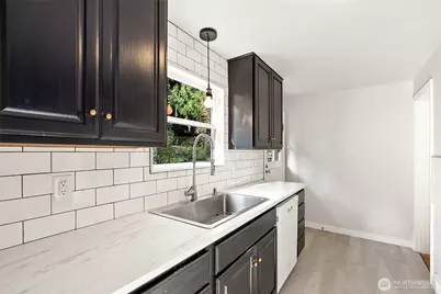 4515 49th Avenue S, Seattle, WA 98118 - Photo 11