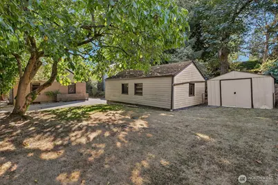 4515 49th Avenue S, Seattle, WA 98118 - Photo 23