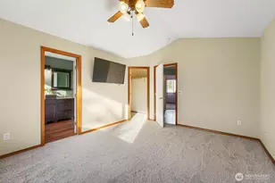 11404 173rd Ave Ct E, Bonney Lake, WA 98391 - Photo 13