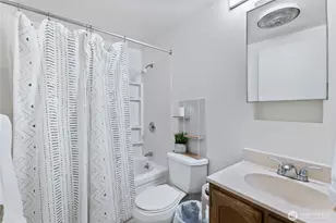 936 N 198th St, Shoreline, WA 98133 - Photo 17