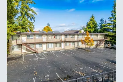 936 N 198th Street, Shoreline, WA 98133 - Photo 1