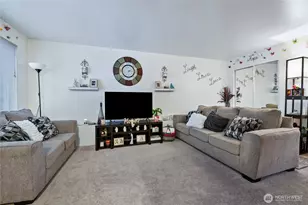 936 N 198th St, Shoreline, WA 98133 - Photo 11