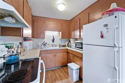936 N 198th Street, Shoreline, WA 98133 - Photo 19