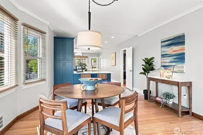 4117 Eastern Avenue N, Seattle, WA 98103 - Photo 9