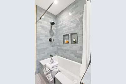 4117 Eastern Avenue N, Seattle, WA 98103 - Photo 19