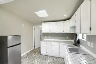 3707 SW 105th St, Seattle, WA 98146 - Photo 29