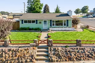 301 E 8th St, Warden, WA 98857 - Photo 1