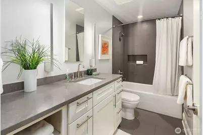 2821 Fairview Avenue E #Unit 4, Seattle, WA 98102 - Photo 23