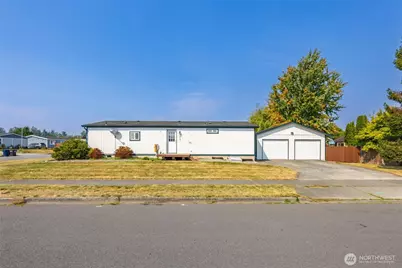 1810 N 33rd Place, Mount Vernon, WA 98273 - Photo 1