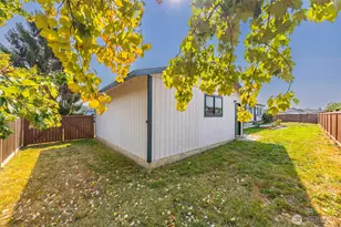 1810 N 33rd Pl, Mount Vernon, WA 98273 - Photo 29