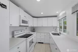 7432 S 118th Pl, Seattle, WA 98178 - Photo 5