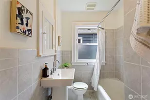 3917 Midvale Ave N, Seattle, WA 98103 - Photo 19