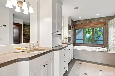 328 10th Avenue W, Kirkland, WA 98033 - Photo 21