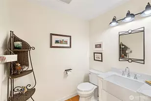 5728 NW Littlewood Ln, Silverdale, WA 98383 - Photo 19