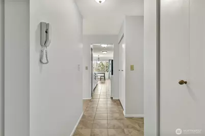 4545 Sand Point Way NE #207, Seattle, WA 98105 - Photo 5