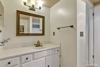 4545 Sand Point Way NE #207, Seattle, WA 98105 - Photo 21