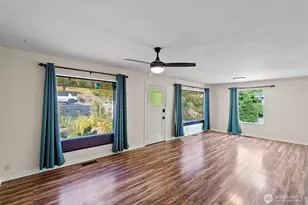 2130 N Callow Ave, Bremerton, WA 98312 - Photo 3
