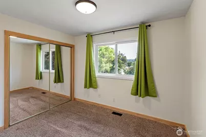2130 N Callow Avenue, Bremerton, WA 98312 - Photo 11