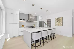 1216 NE 100th St, Seattle, WA 98125 - Photo 13