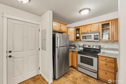 680 32nd Street #C111, Bellingham, WA 98225 - Photo 3