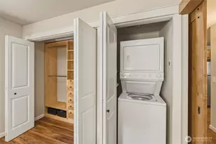 680 32nd St, Bellingham, WA 98225 - Photo 21