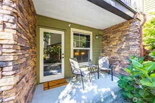 680 32nd St, Bellingham, WA 98225 - Photo 1