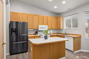 10118 231st Ave E, Buckley, WA 98321 - Photo 9