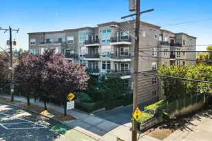 3221 Avalon Way SW, Seattle, WA 98126 - Photo 29