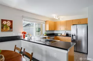 225 NE 65th St, Seattle, WA 98115 - Photo 7