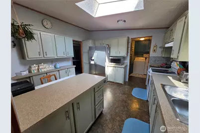 1120 S 25th St #95, Mount Vernon, WA 98274 - Photo 11