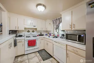 11651 SE 212th Pl, Kent, WA 98031 - Photo 23