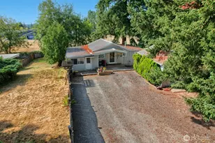 11651 SE 212th Pl, Kent, WA 98031 - Photo 17