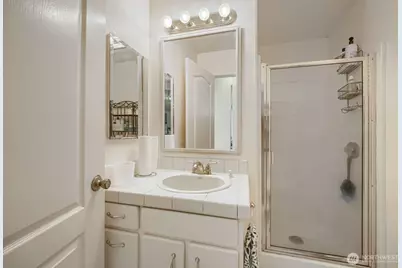 11651 SE 212th Place, Kent, WA 98031 - Photo 13