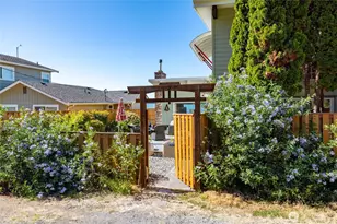 107 Utsalady Rd, Camano Island, WA 98282 - Photo 33