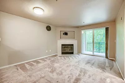 8745 Greenwood Avenue N #409, Seattle, WA 98103 - Photo 3