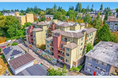 8745 Greenwood Avenue N #409, Seattle, WA 98103 - Photo 25