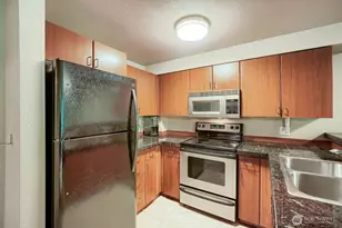 8745 Greenwood Ave N, Seattle, WA 98103 - Photo 9