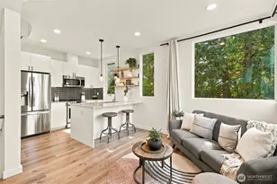 1317 N 44th St, Seattle, WA 98103 - Photo 3