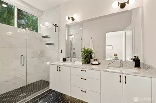 1317 N 44th St, Seattle, WA 98103 - Photo 9