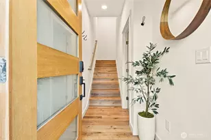 1317 N 44th St, Seattle, WA 98103 - Photo 17