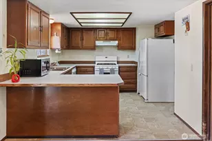 31428 31st Ave SW, Federal Way, WA 98023 - Photo 9