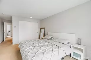 6625 SE Cougar Mountain Way, Bellevue, WA 98006 - Photo 13