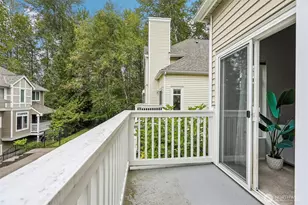 6625 SE Cougar Mountain Way, Bellevue, WA 98006 - Photo 7