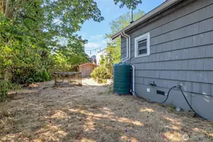 937 N 88th St, Seattle, WA 98103 - Photo 25