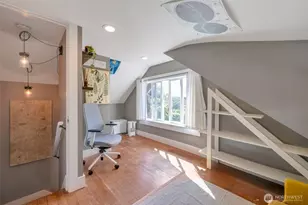937 N 88th St, Seattle, WA 98103 - Photo 21