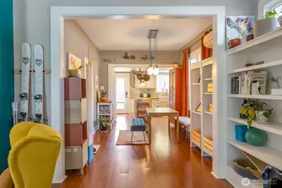 937 N 88th Street, Seattle, WA 98103 - Photo 3